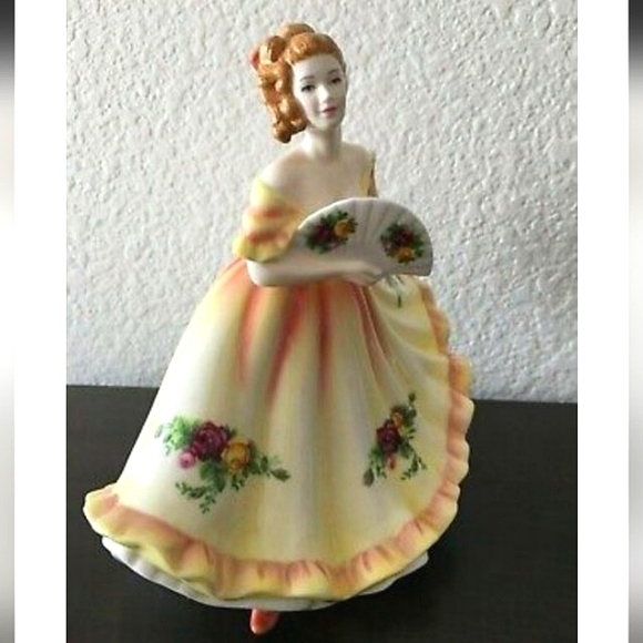 👉*VINTAGE* ROYAL ALBERT "CHARLOTTE" OCR DESIGN DRESS~  ROYAL DOULTON #HN4949 - Picture 3 of 5